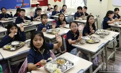 Hà Nội: Đề xuất tăng mức trần đối với dịch vụ tiền ăn của học sinh